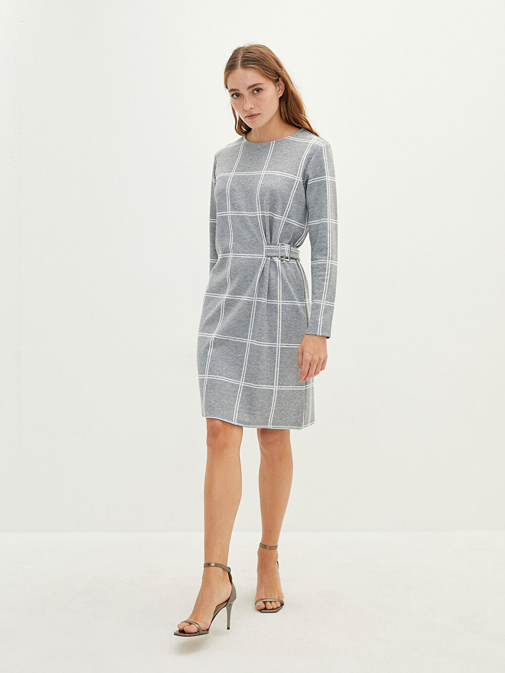 LCWAIKIKI Classic Crew Neck Kareli Long Sleeve Women's Dress -W1HS70Z8-LMK