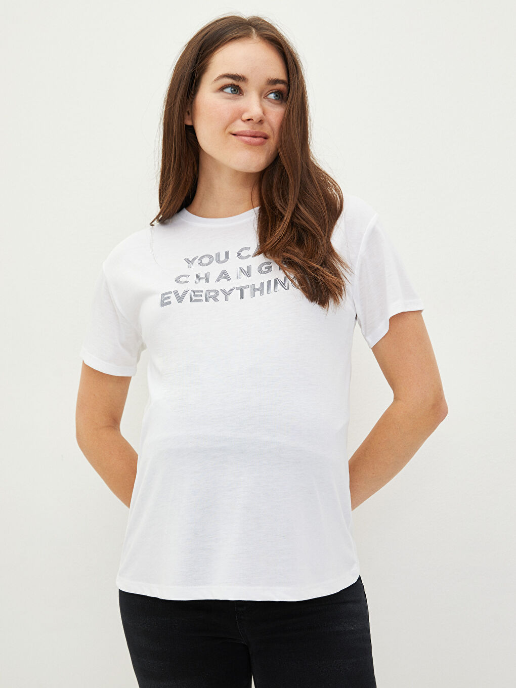 Beyaz Bisiklet Yaka Slogan Baskılı Kısa Kollu Kadın Tişört