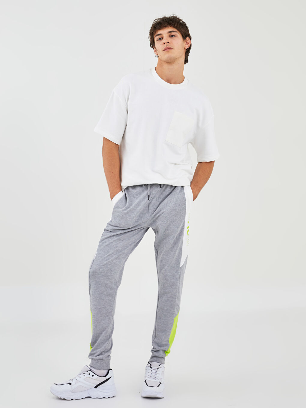 Gri Standart Kalıp Erkek Jogger Eşofman Altı-1