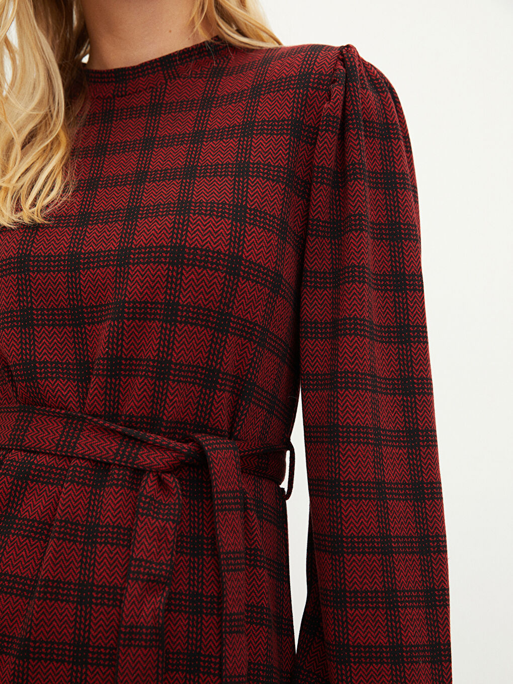 Kırmızı Dik Yaka Ekose Beli Kuşaklı Uzun Kollu Kadın Elbise-3
