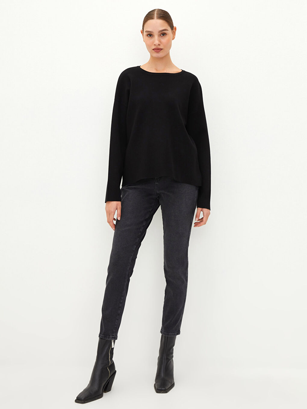 Siyah Bisiklet Yaka Düz Uzun Kollu Kadın Triko Kazak-2