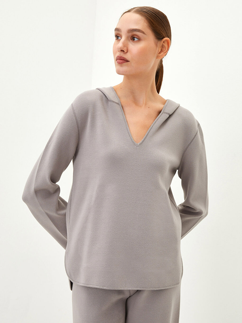 Gri Kapüşonlu Düz Uzun Kollu Kadın Triko Kazak