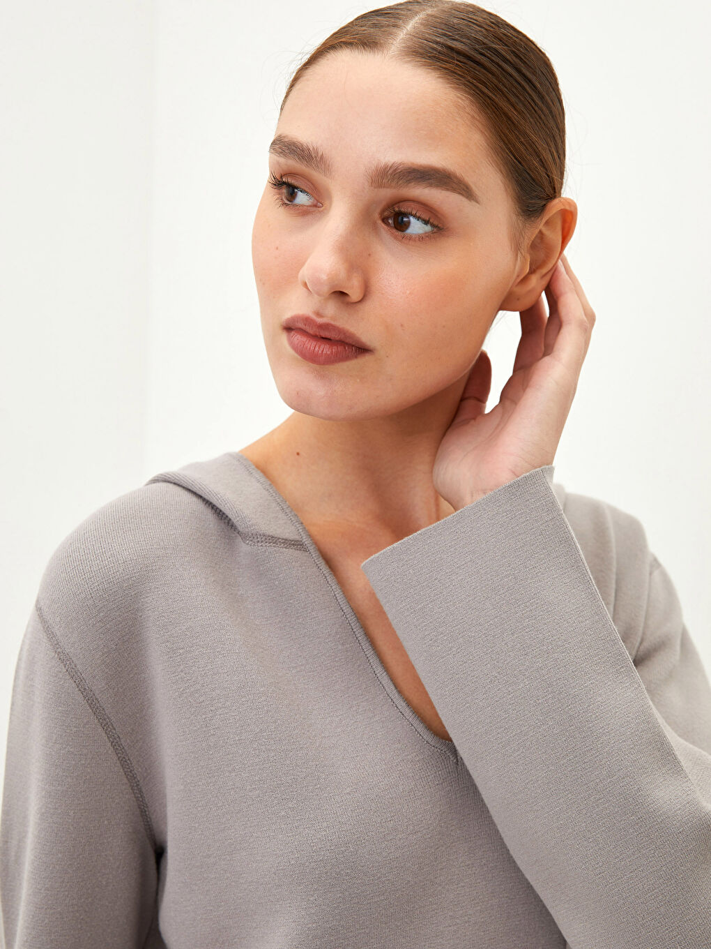 Gri Kapüşonlu Düz Uzun Kollu Kadın Triko Kazak-4