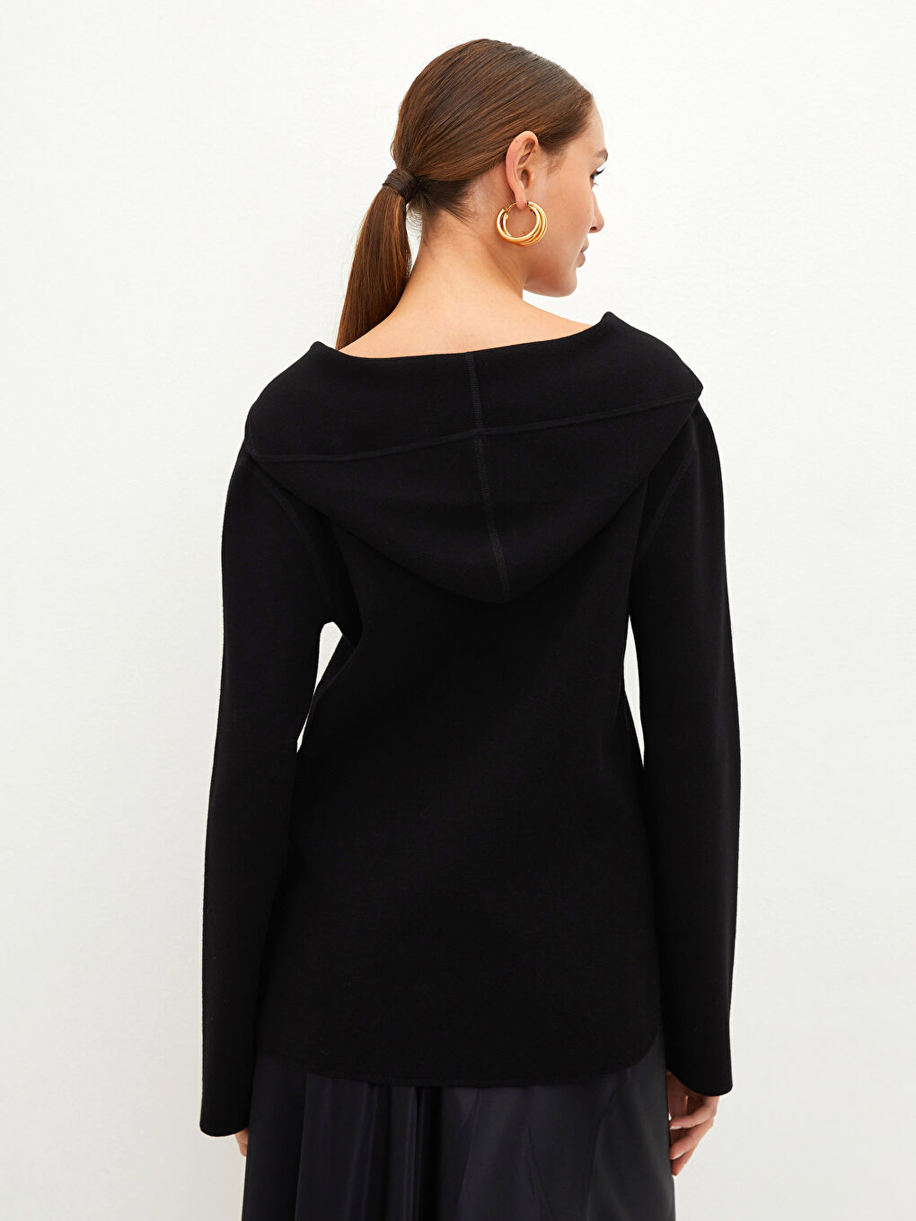 Siyah Kapüşonlu Düz Uzun Kollu Kadın Triko Kazak-4