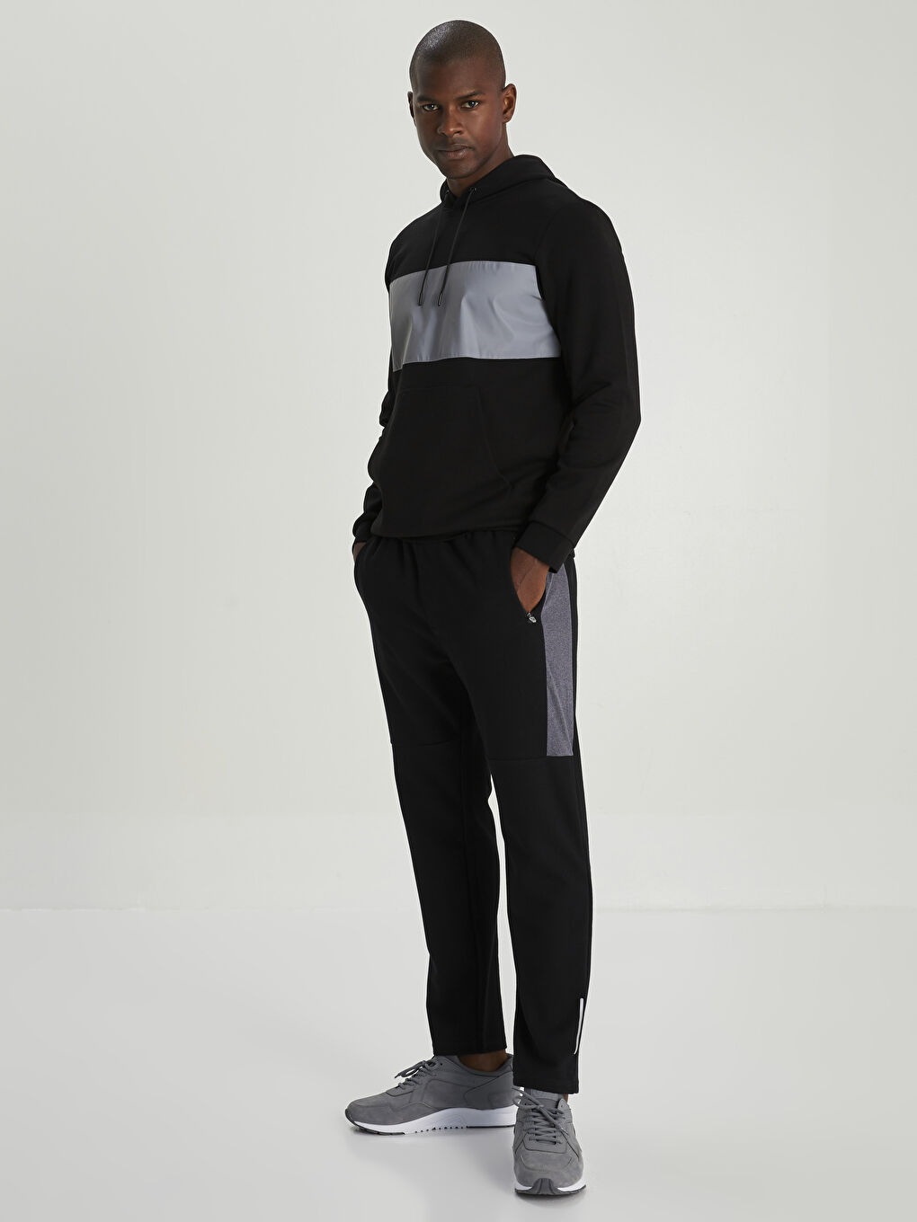 Pantalon de Survêtement de Sport Coupe Svelte pour Hommes-1