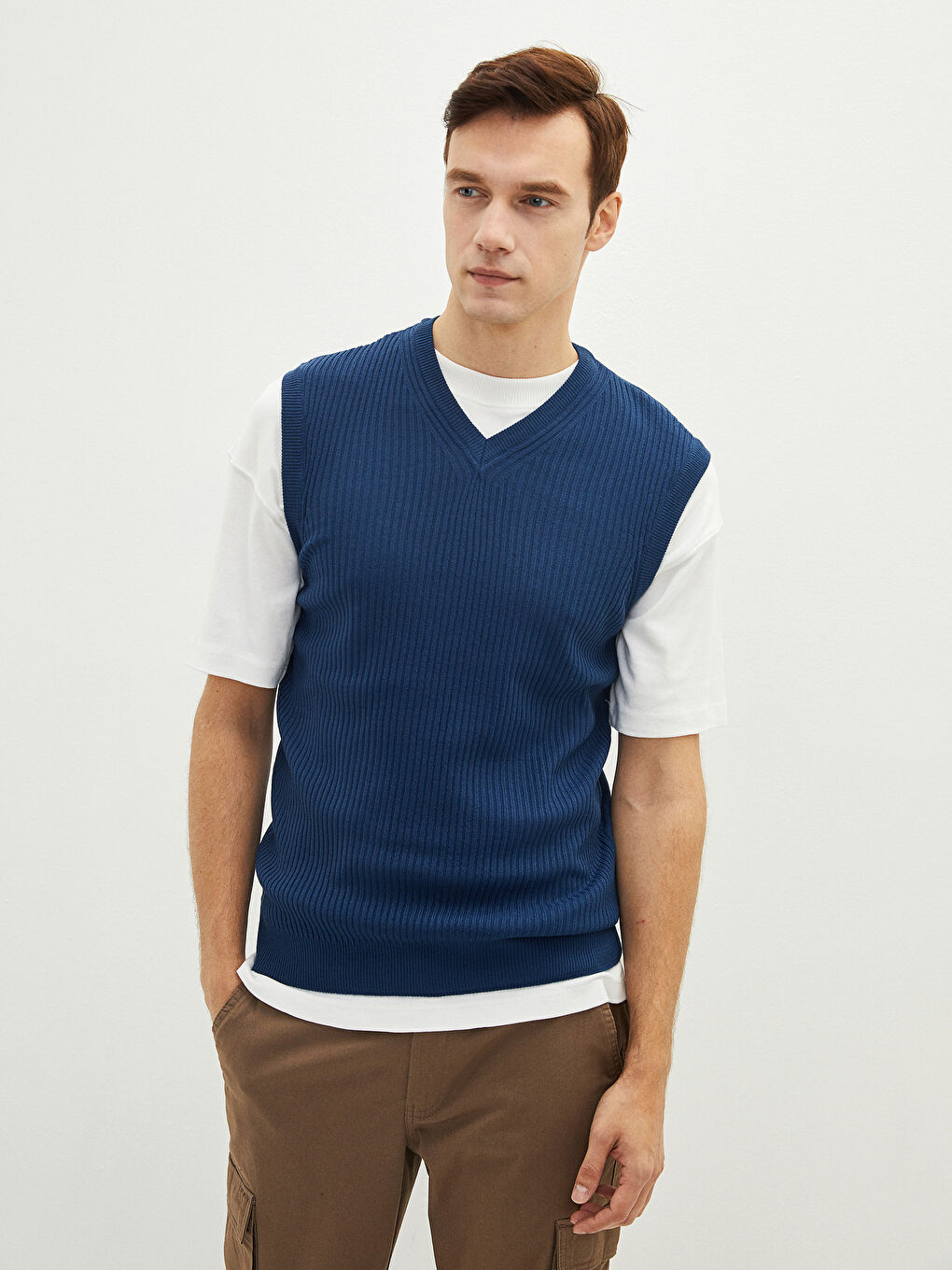 Gilet Pull Droit Sans Manches Encolure en V pour Hommes-1