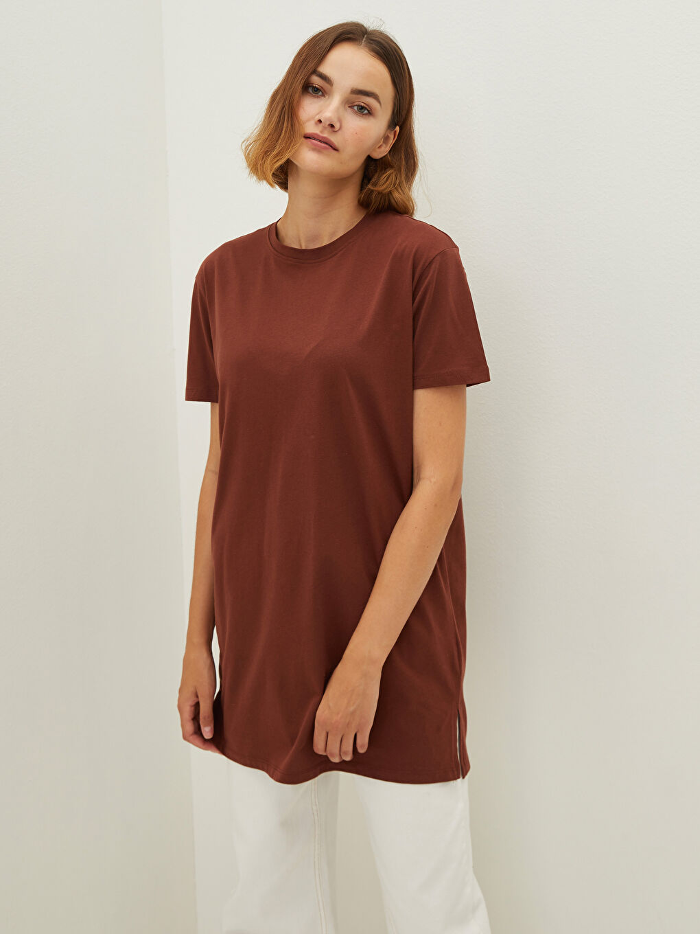 Kahverengi Bisiklet Yaka Düz Kısa Kollu Pamuklu Kadın Tunik-1