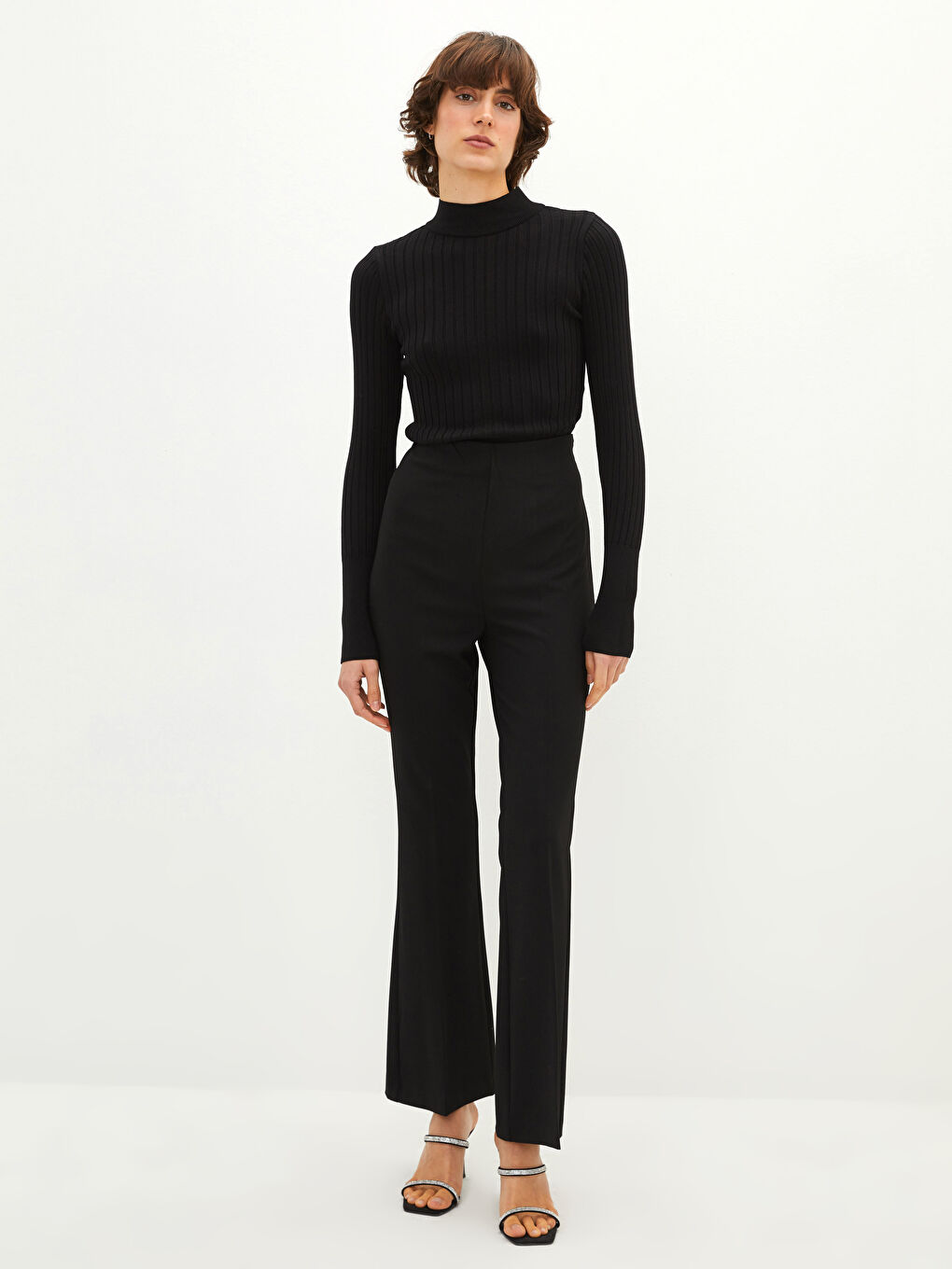 Siyah Yarım Balıkçı Yaka Kadın Triko Kazak-2