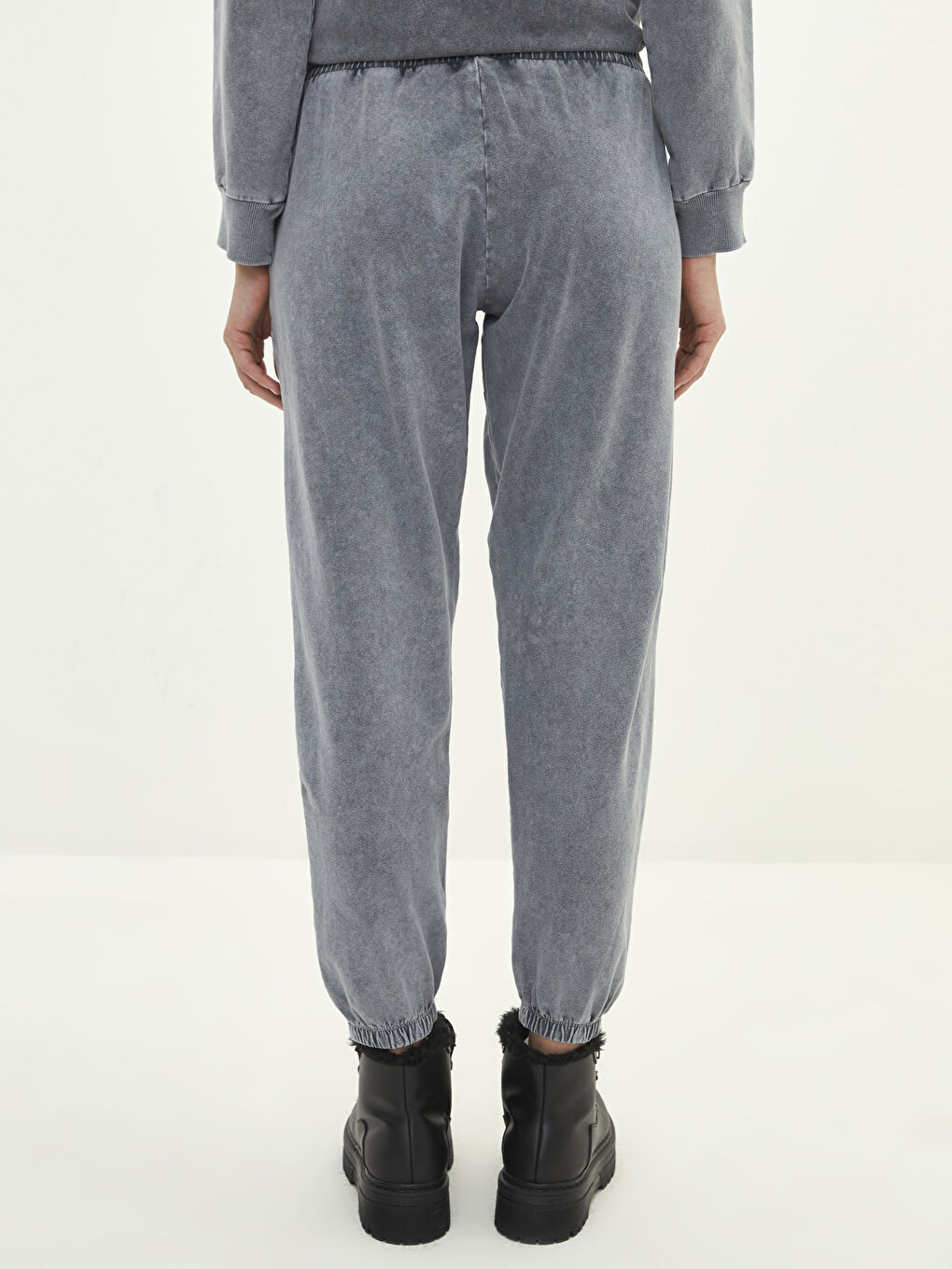 Beli Lastikli Düz Cep Detaylı Kadın Jogger Eşofman Altı-8