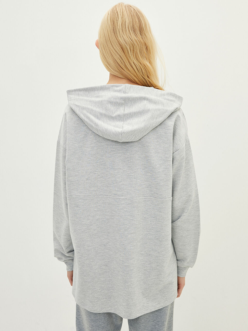 Женская толстовка с капюшоном однотонная с длинным рукавом-4