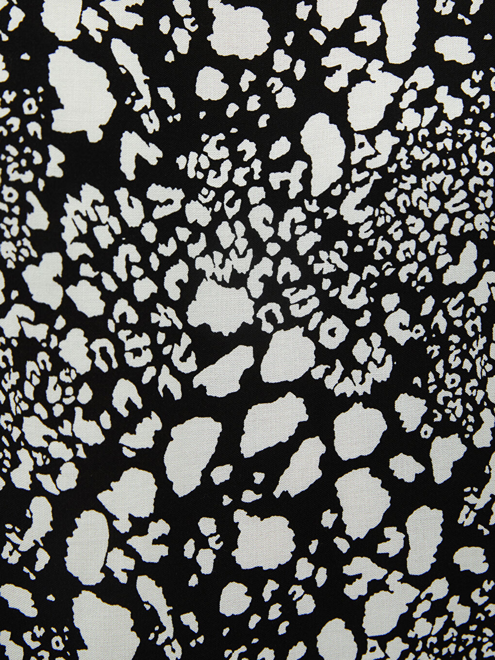 Siyah Bağlamalı Yaka Desenli Uzun Kollu Viskon Kadın Bluz-2