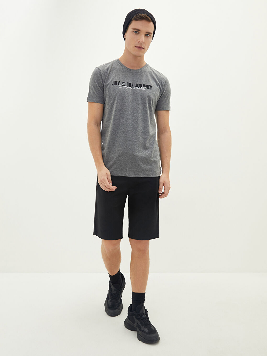 Siyah Slim Fit Örme Erkek Şort