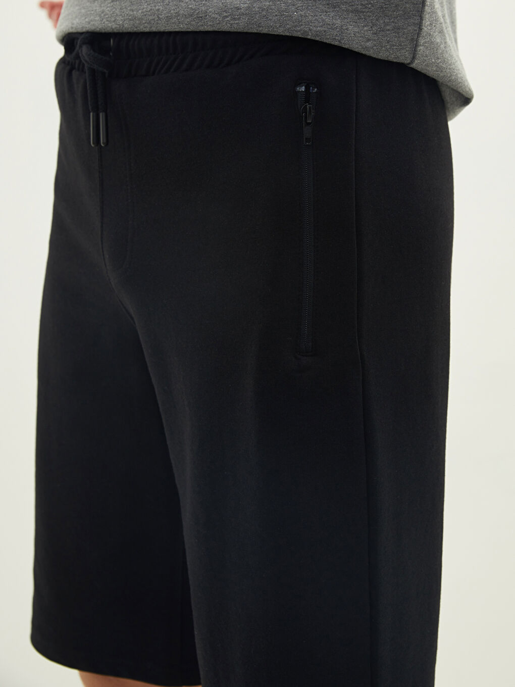 Siyah Slim Fit Örme Erkek Şort-2