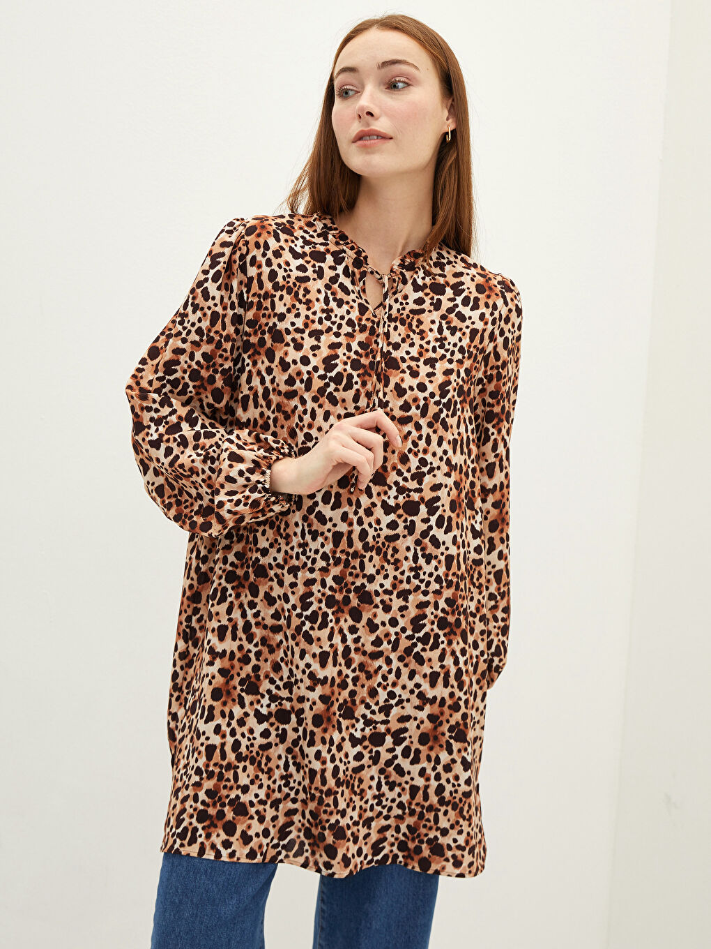 Ekru Bağlamalı Yaka Desenli Uzun Kollu Viskon Kadın Tunik-1