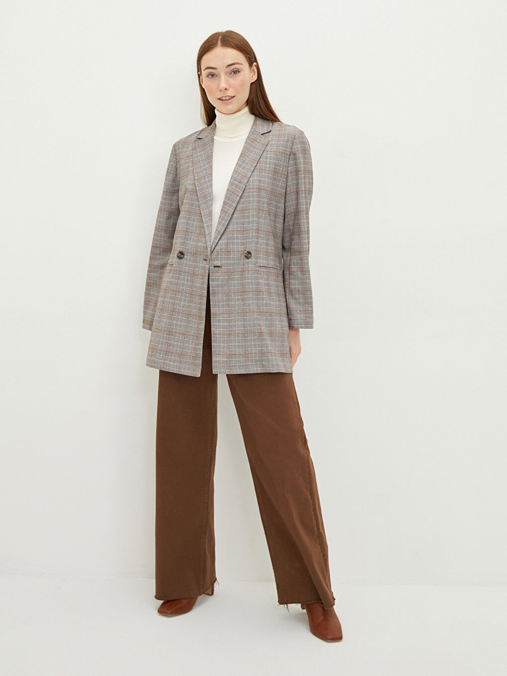 Kahverengi Önden Düğme Kapamalı Ekose Uzun Kollu Kadın Ceket-1