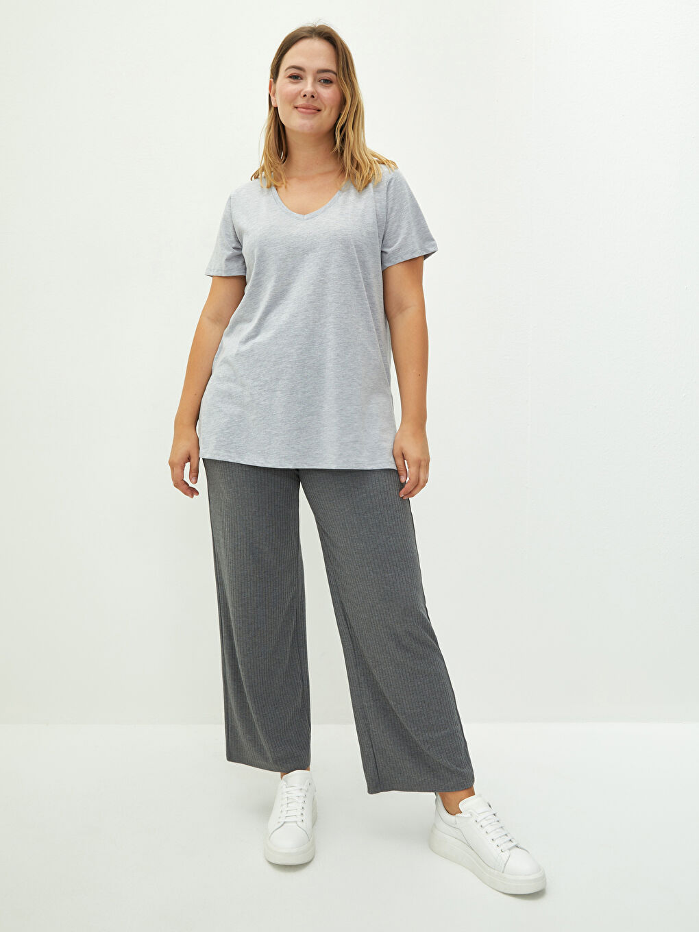 Tricou Damă Mărime Plus, Decolteu în V, Drept, Mânecă Scurtă-2