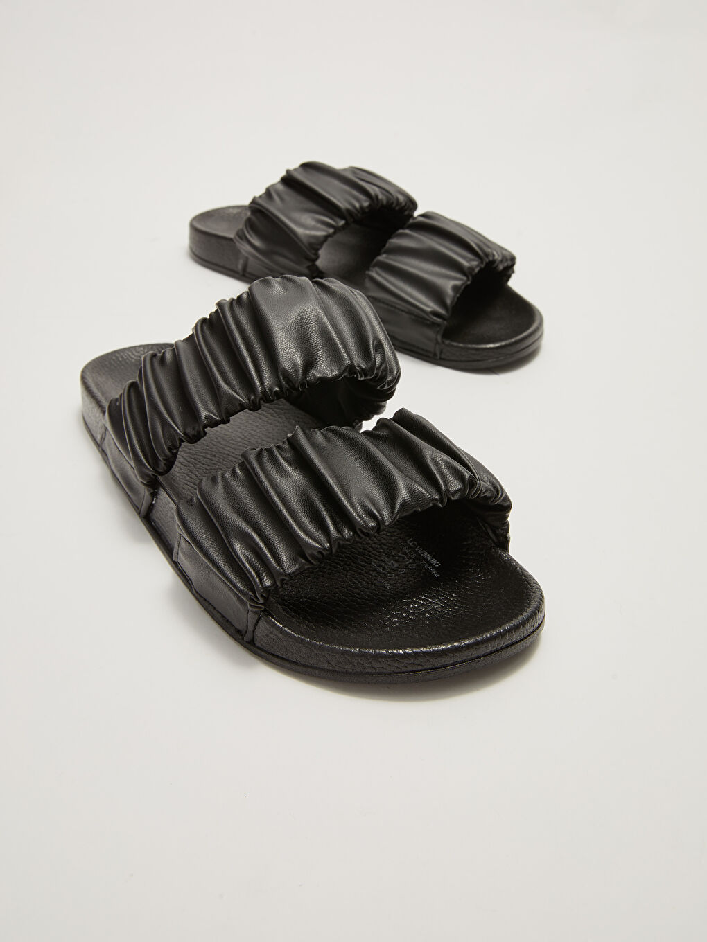 LCW STEPS Leather Look Pleated Double Band Women's Slippers -W1I264Z8-HUC