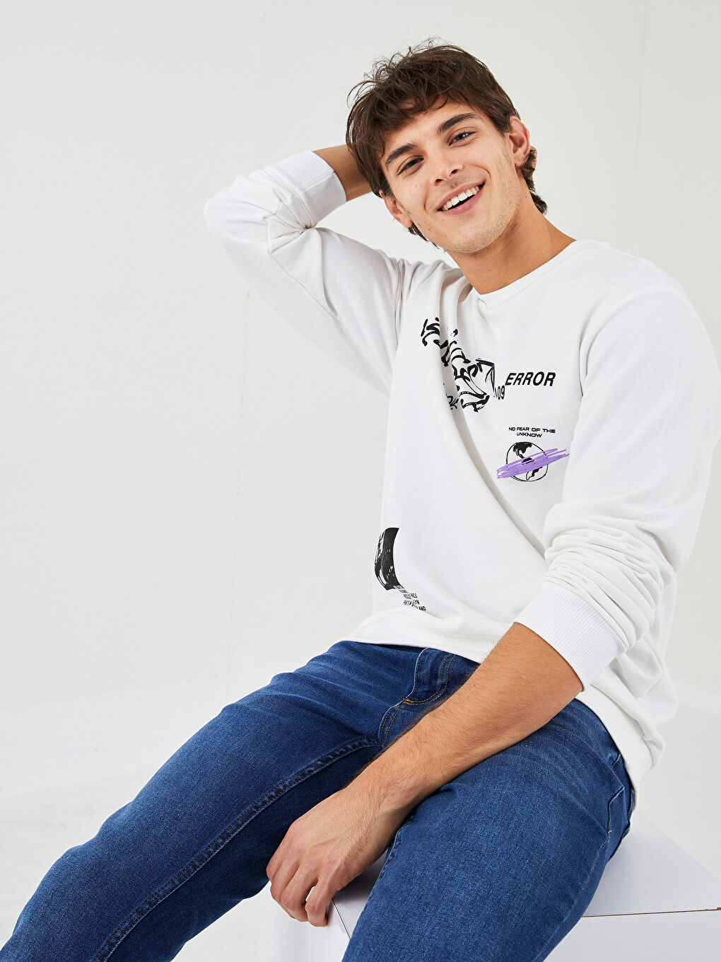 Hanorac imprimat cu mânecă lungă și guler rotund pentru bărbați