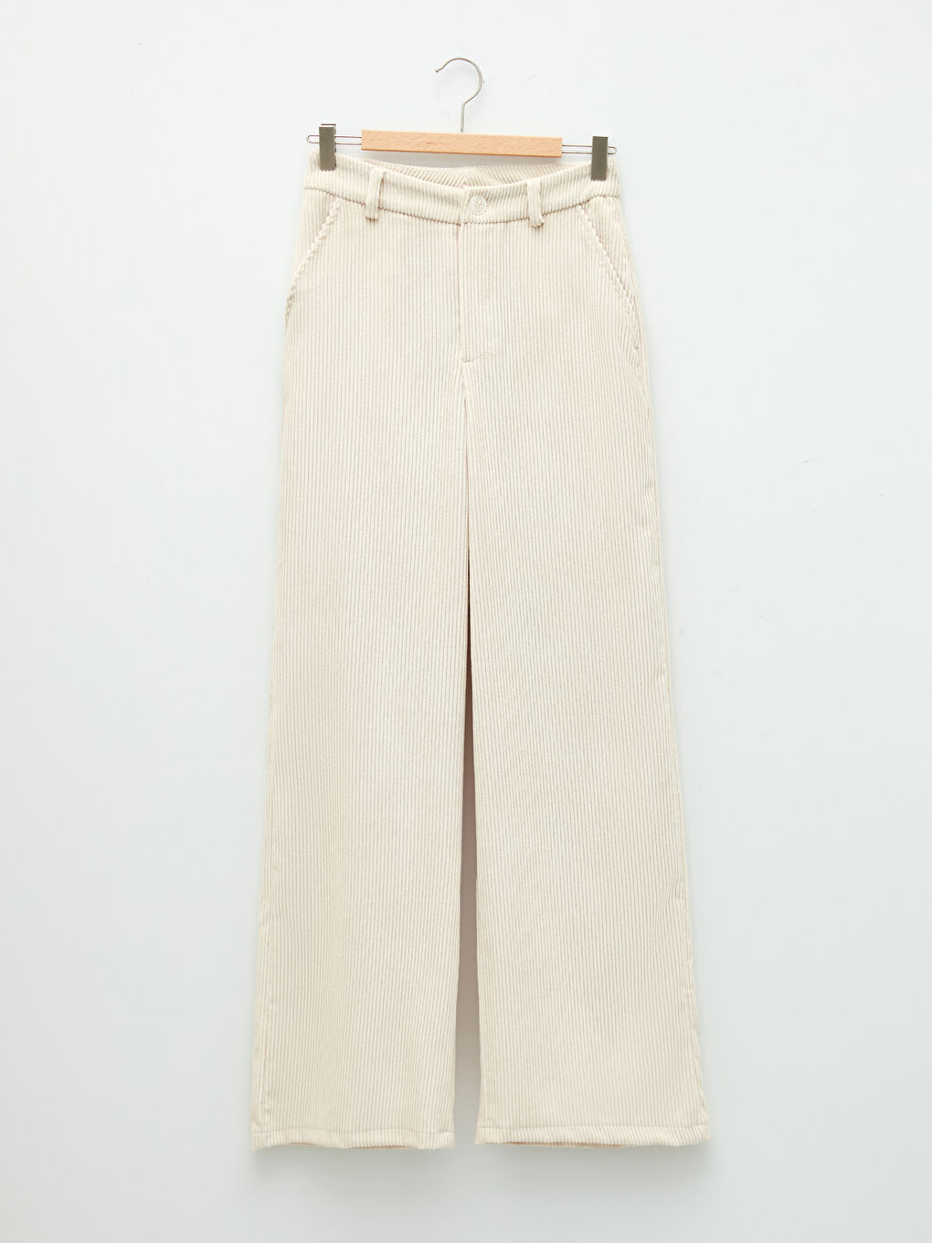 Ekru Standart Fit Geniş Paça Cep Detaylı Kadın Pantolon-6