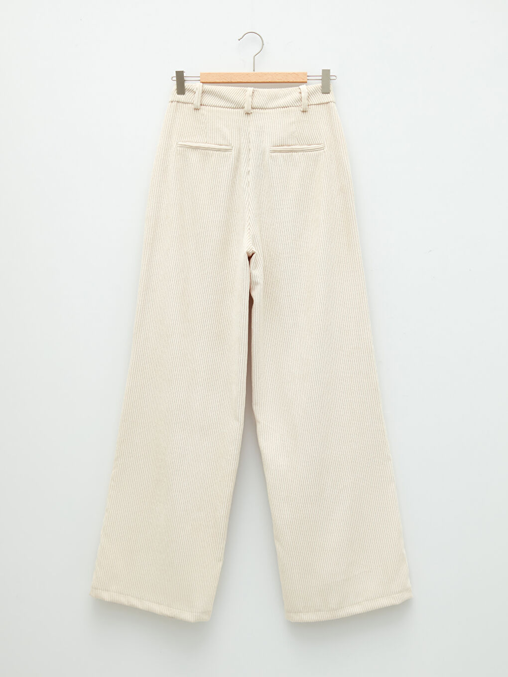 Ekru Standart Fit Geniş Paça Cep Detaylı Kadın Pantolon-7