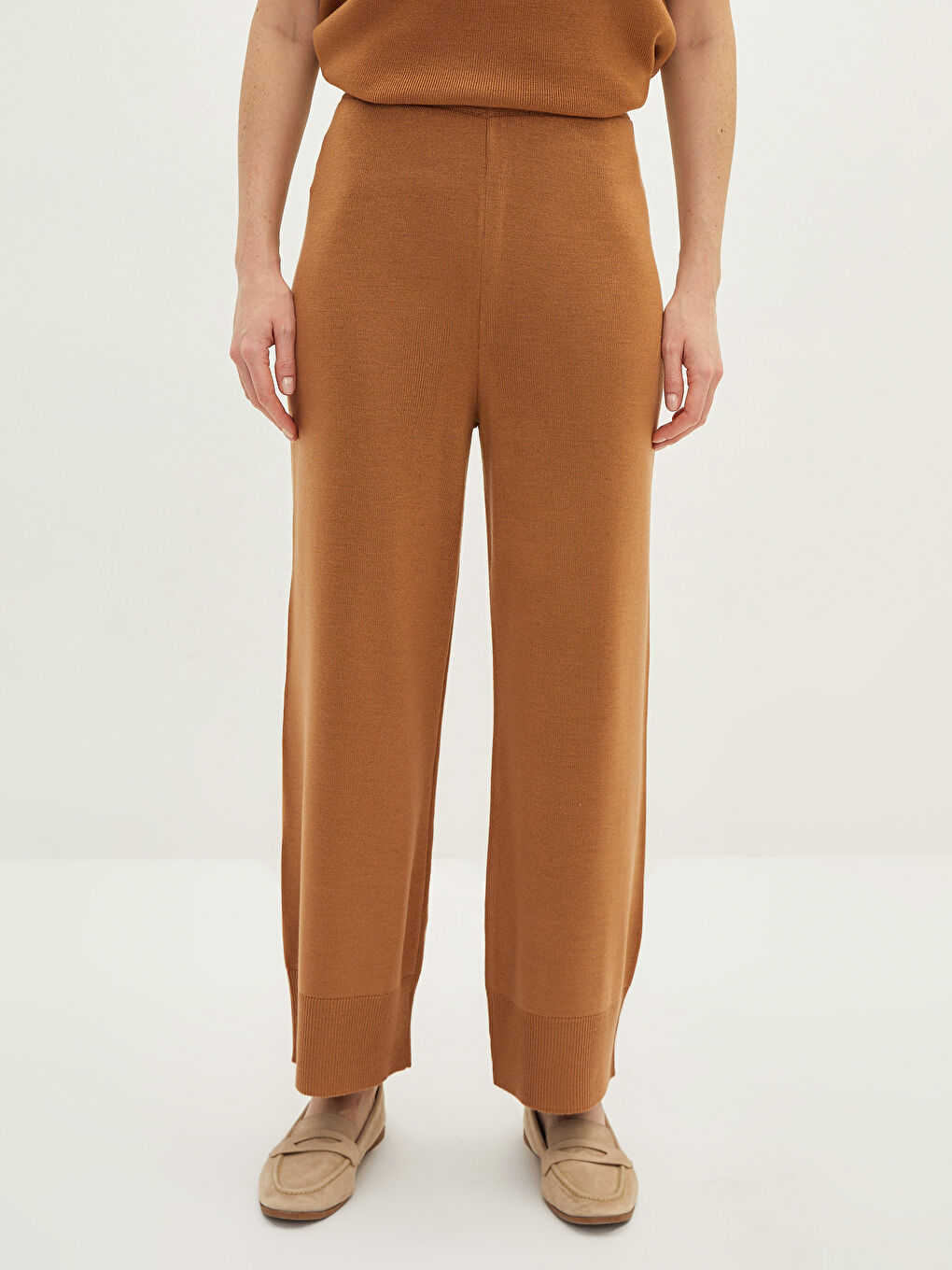 Elastic Waist Narrow Fit Wide Leg Women's Knitwear Pants-3