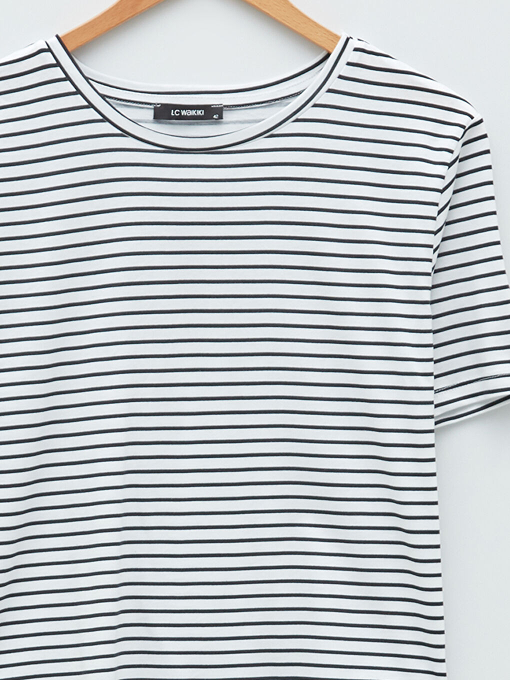 Siyah Büyük Beden Bisiklet Yaka Çizgili Kısa Kollu Pamuklu Kadın Tişört-7