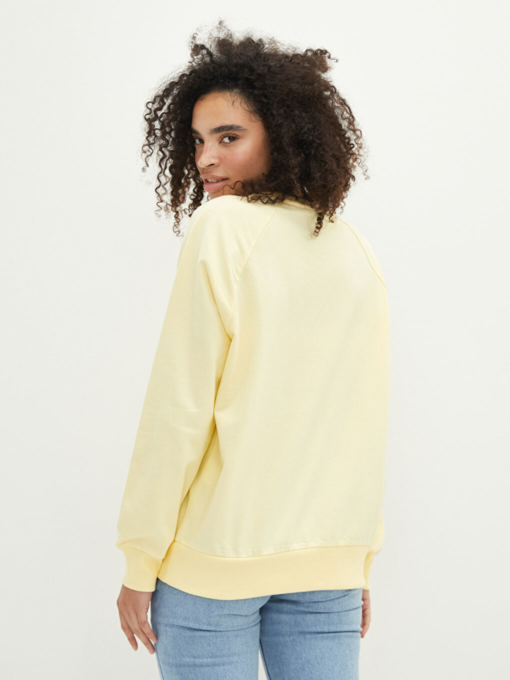 Sarı Bisiklet Yaka Düz Uzun Kollu Kadın Sweatshirt-3