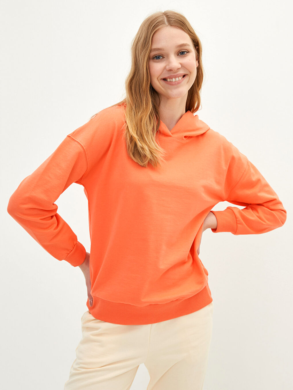 Hooded Collar Regular Long Sleeve Women's Sweatshirt