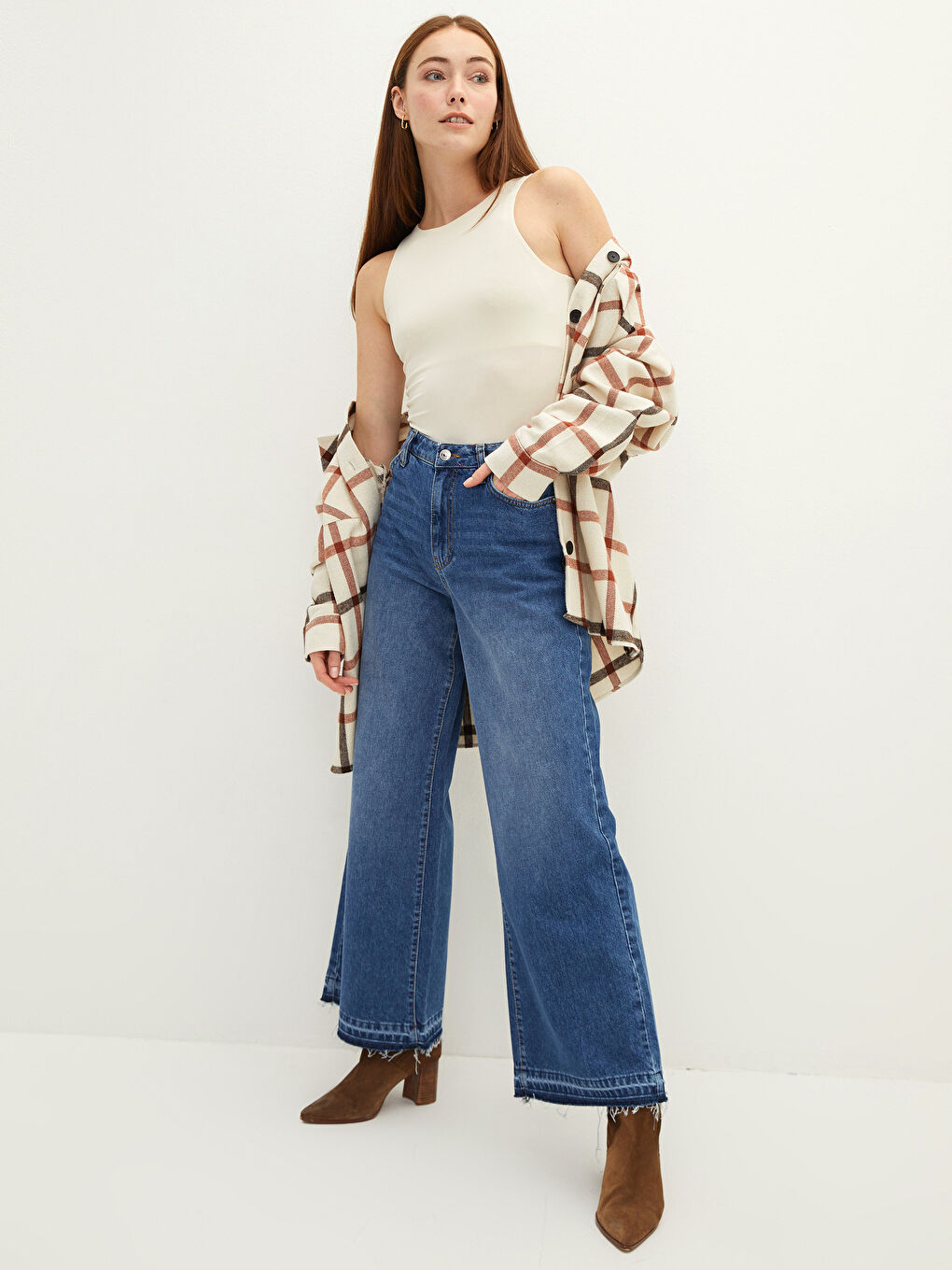 High Waist Standard Fit Wide Leg Rodeo Women's Jean Trousers