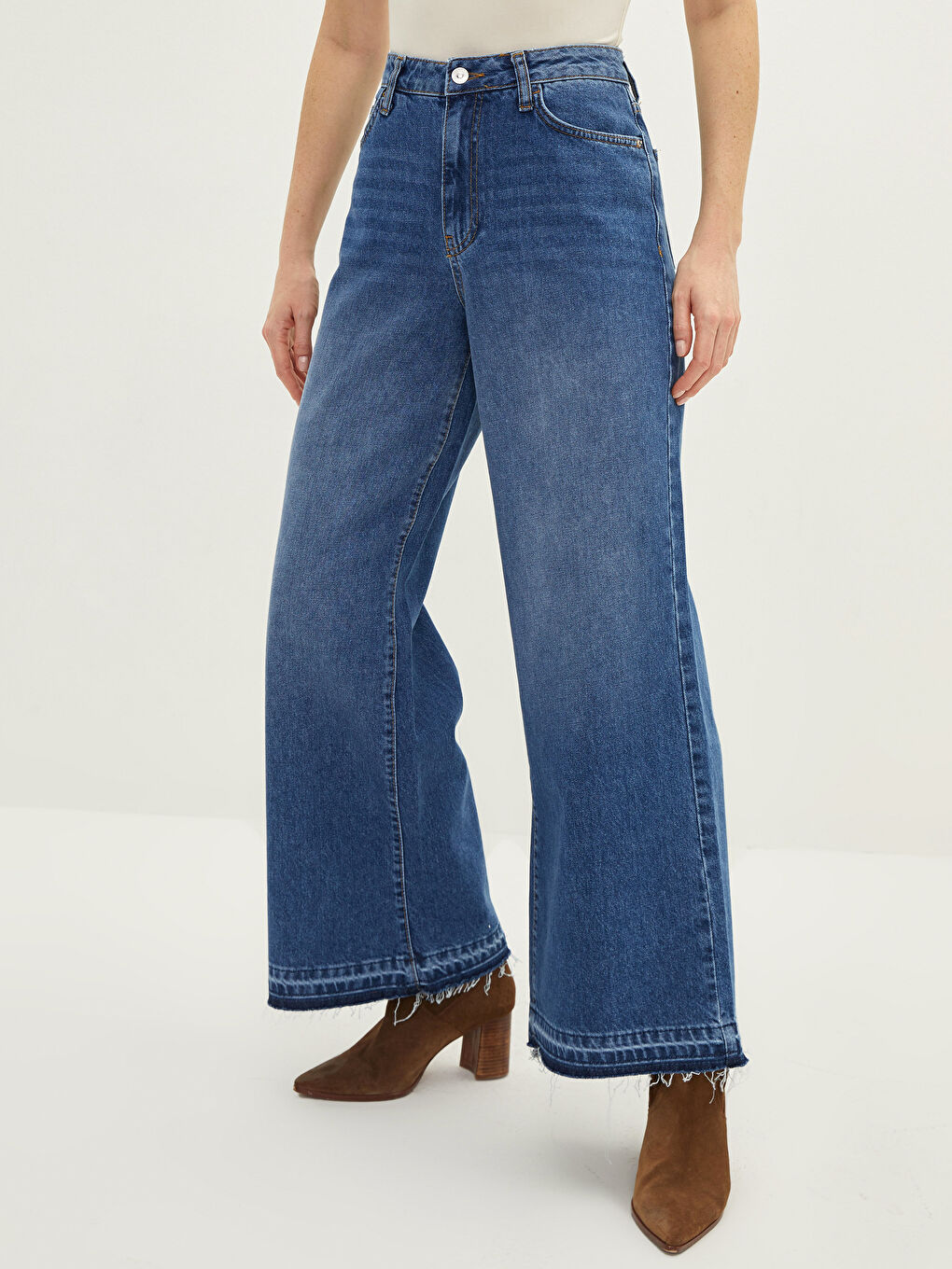 High Waist Standard Fit Wide Leg Rodeo Women's Jean Trousers-3