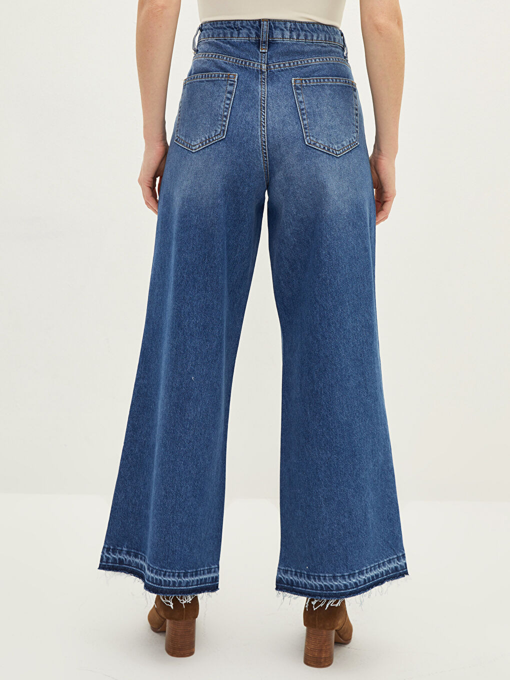 High Waist Standard Fit Wide Leg Rodeo Women's Jean Trousers-4