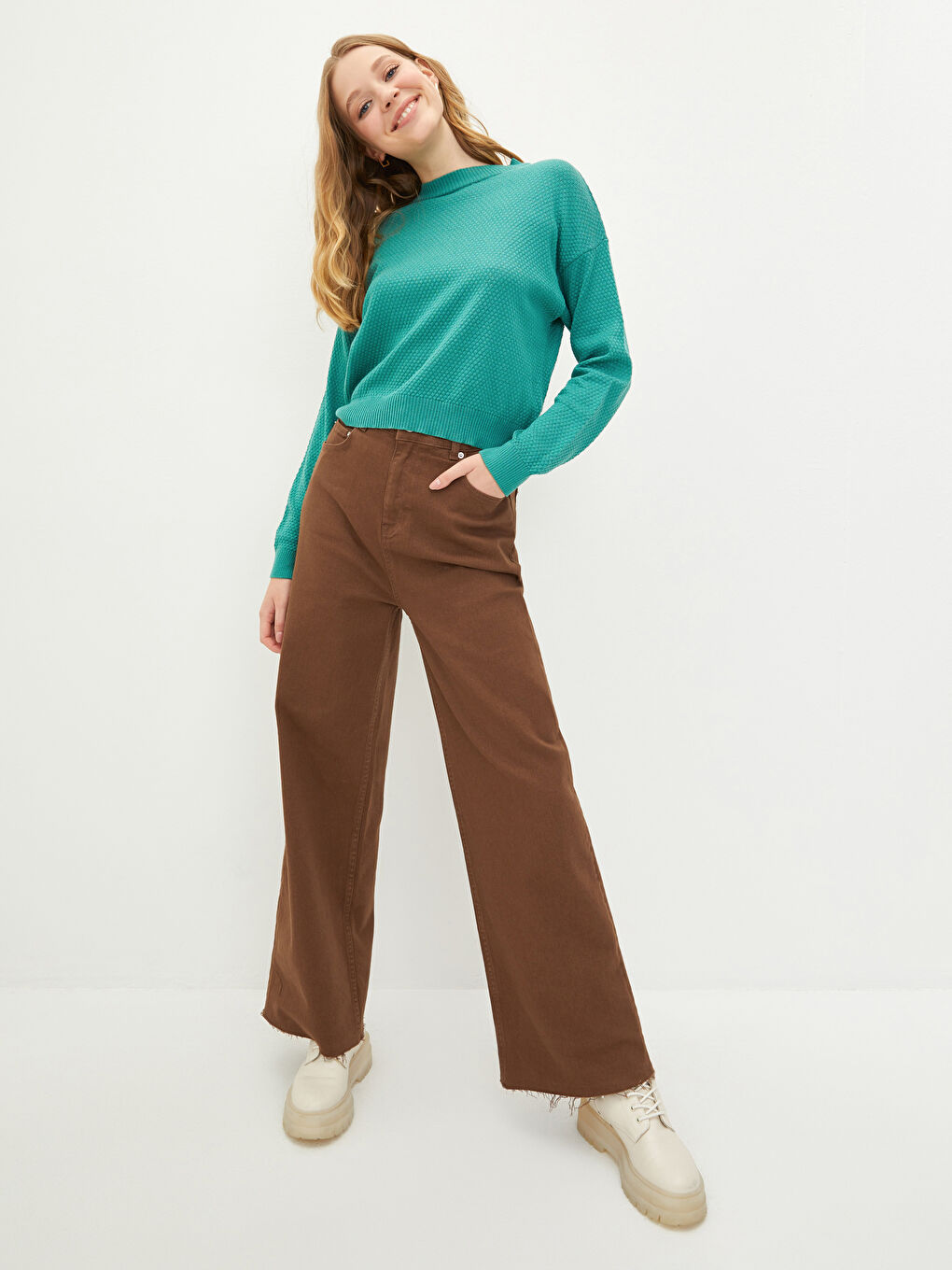 سترة تريكو سادة بياقة دائرية وأكمام طويلة للسيدات-2