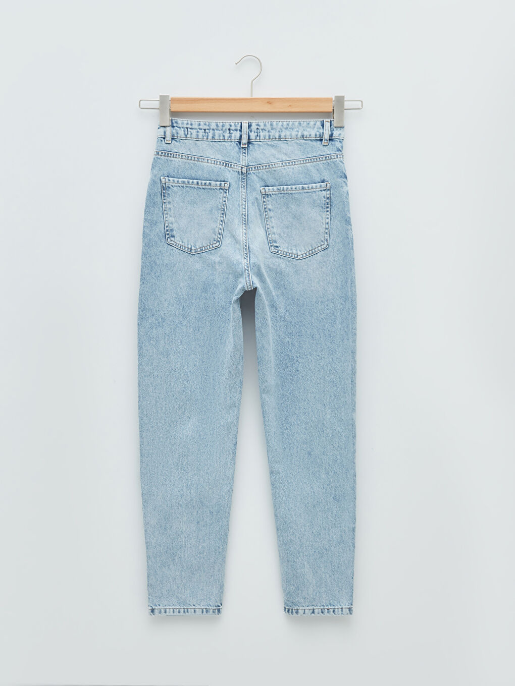 İndigo Yüksek Bel Mom Fit Yırtık Detaylı Kadın Jean Pantolon-6