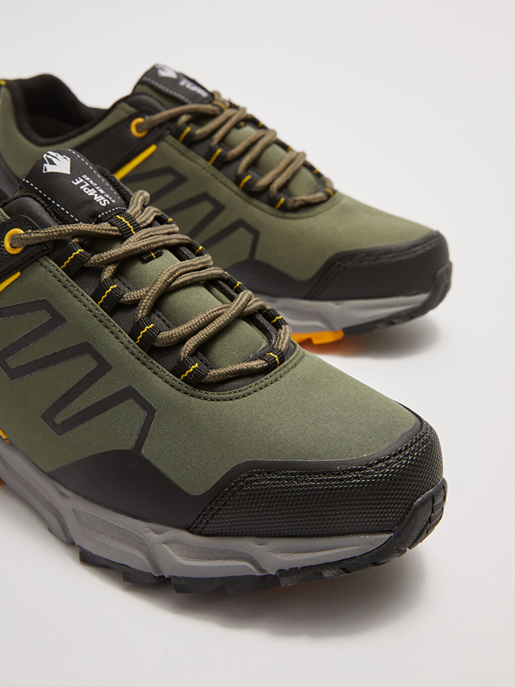 أحذية مشي للرجال مقاومة للماء بنعل سميك بأربطة-2