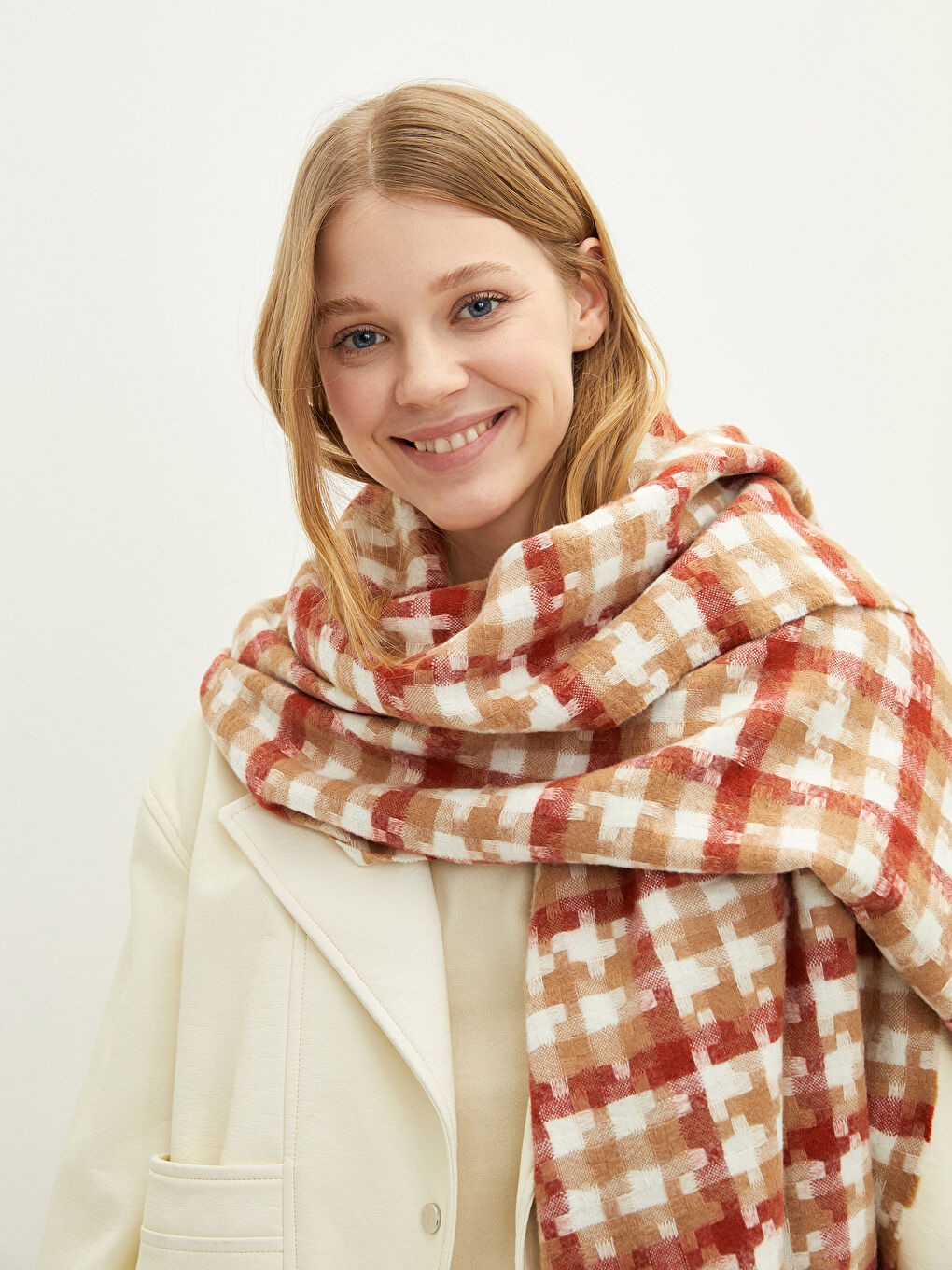 Patterned Tasseled Women's Scarf