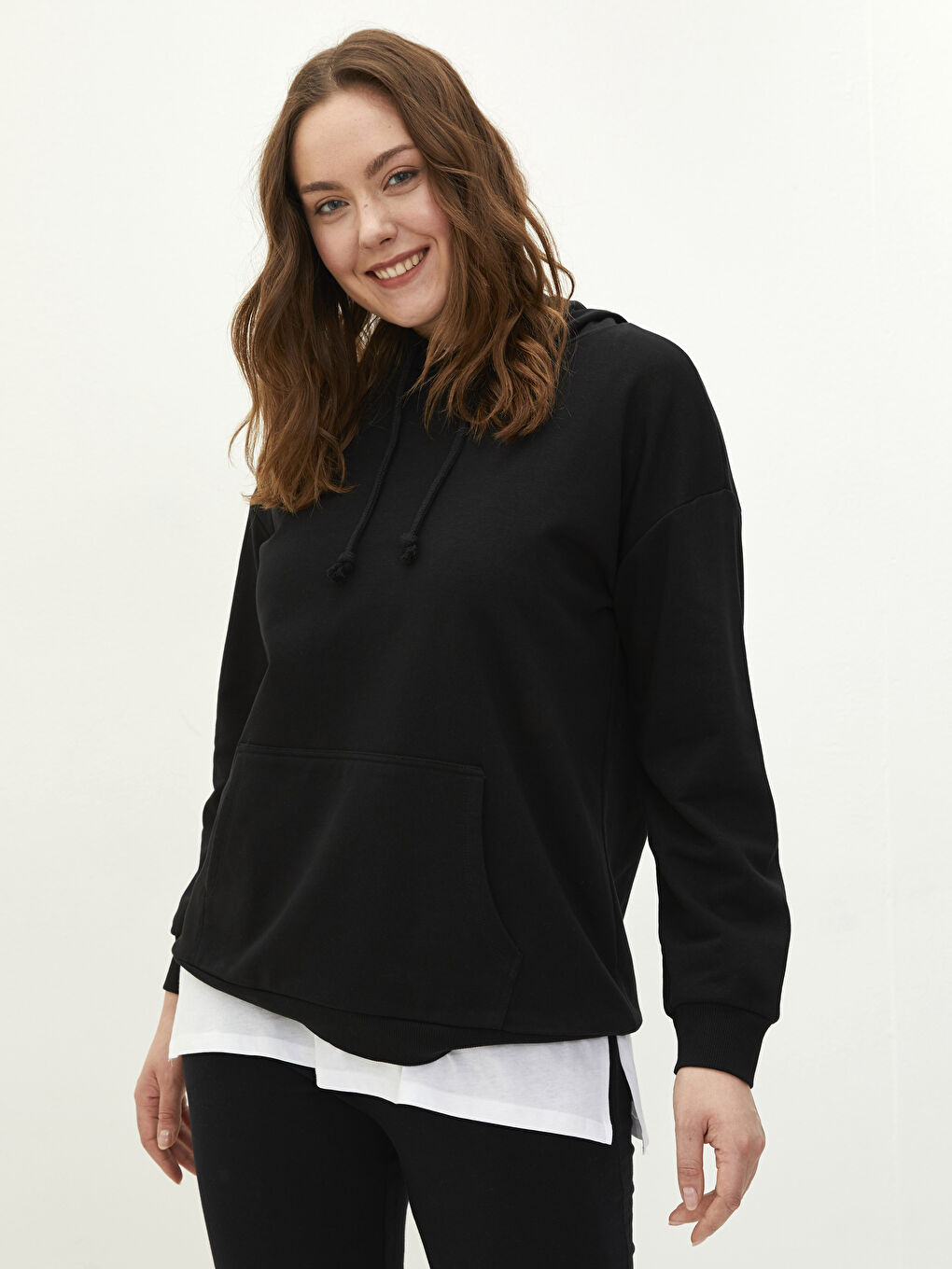LC WAIKIKI Damen Kapuzensweatshirt in Übergröße mit Langarm und schlichtem Design -W1I738Z8-CVL