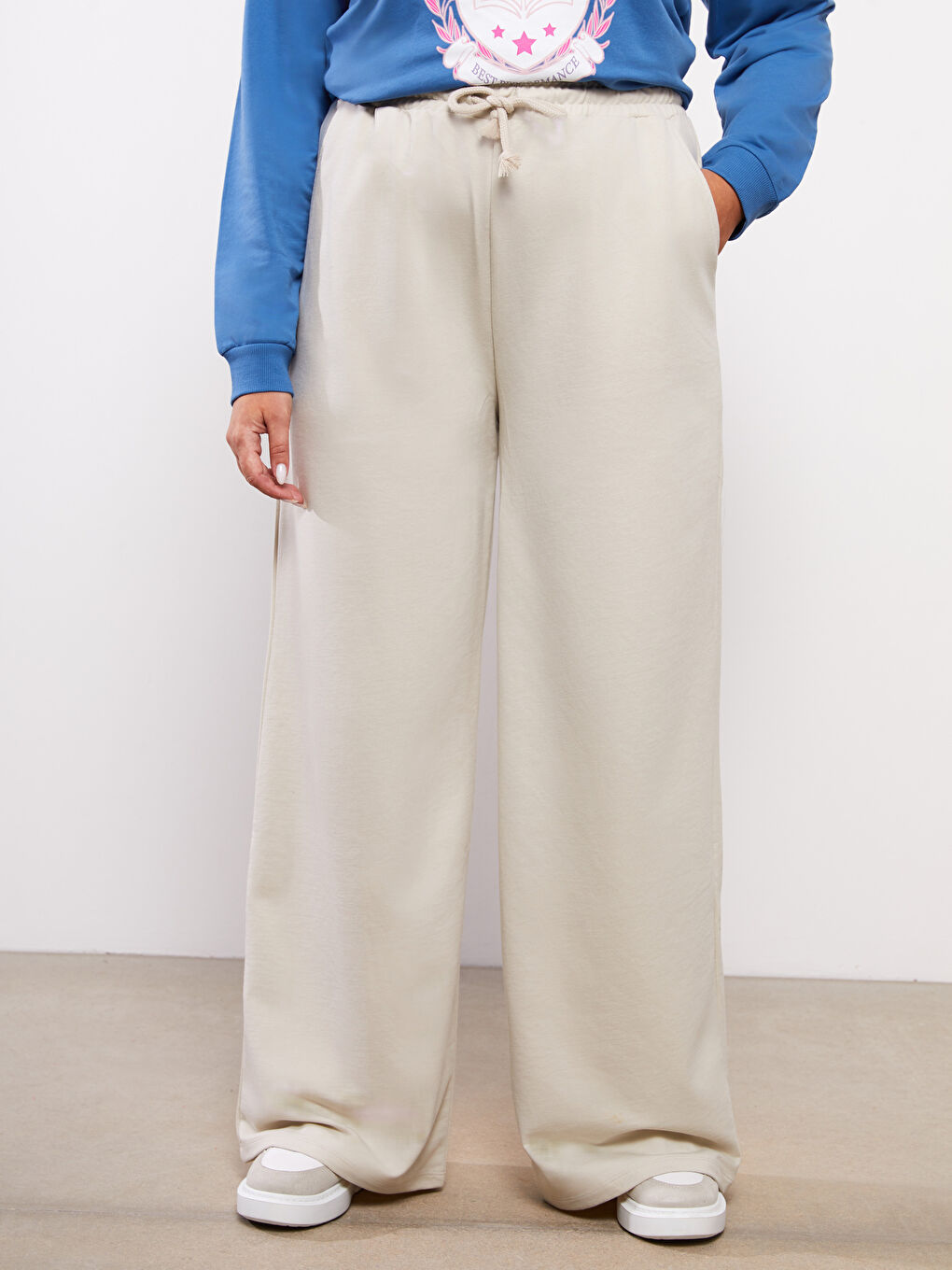 Plus Size Elastic Waist Straight Pocket Detailed Wide Leg Women's Sweatpants-6