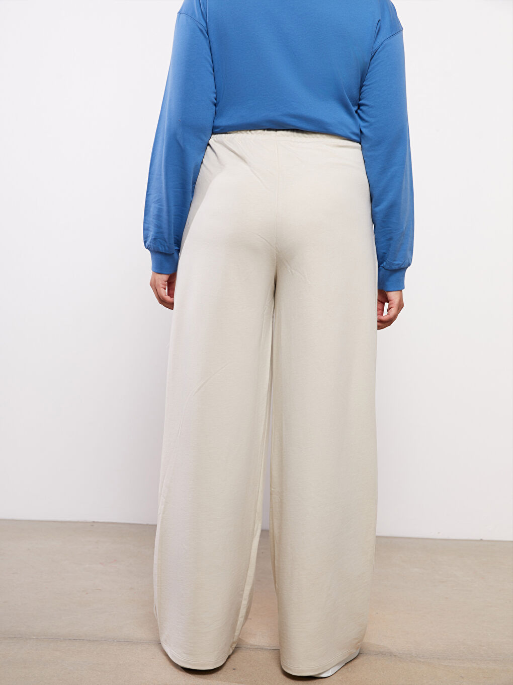 Plus Size Elastic Waist Straight Pocket Detailed Wide Leg Women's Sweatpants-7