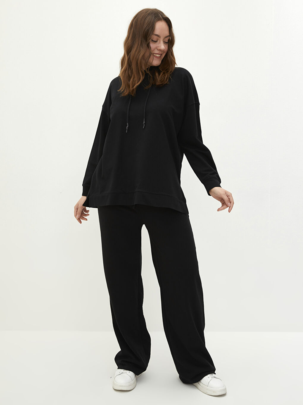 Damen-Sweatpants in Übergröße mit elastischem Bund und Taschen-Details-1