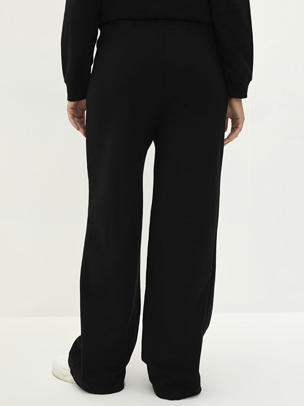 Damen-Sweatpants in Übergröße mit elastischem Bund und Taschen-Details-4