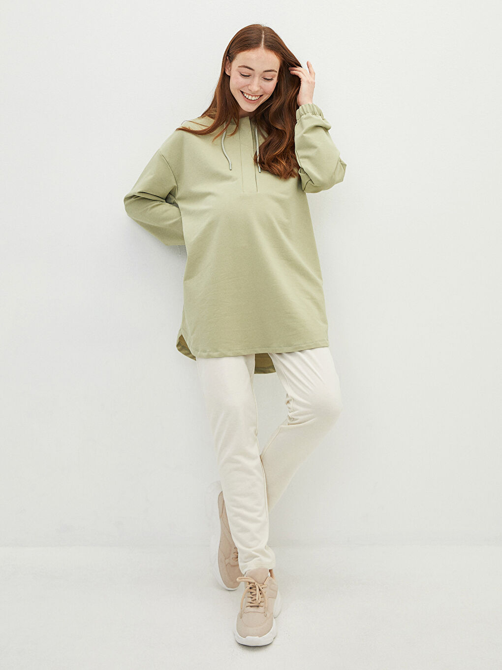 Спортивные Штаны для Беременных с Карманами и Поддерживающей Вставкой на Животе-1