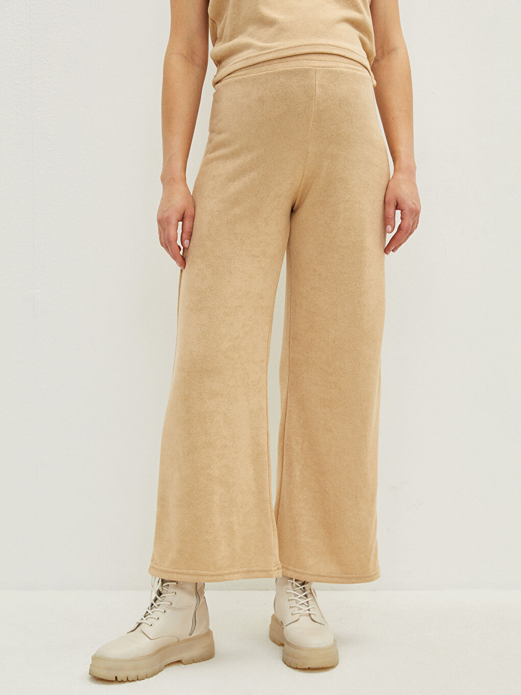 Elastic Waist Standard Fit Plain Maternity Sweatpants-2