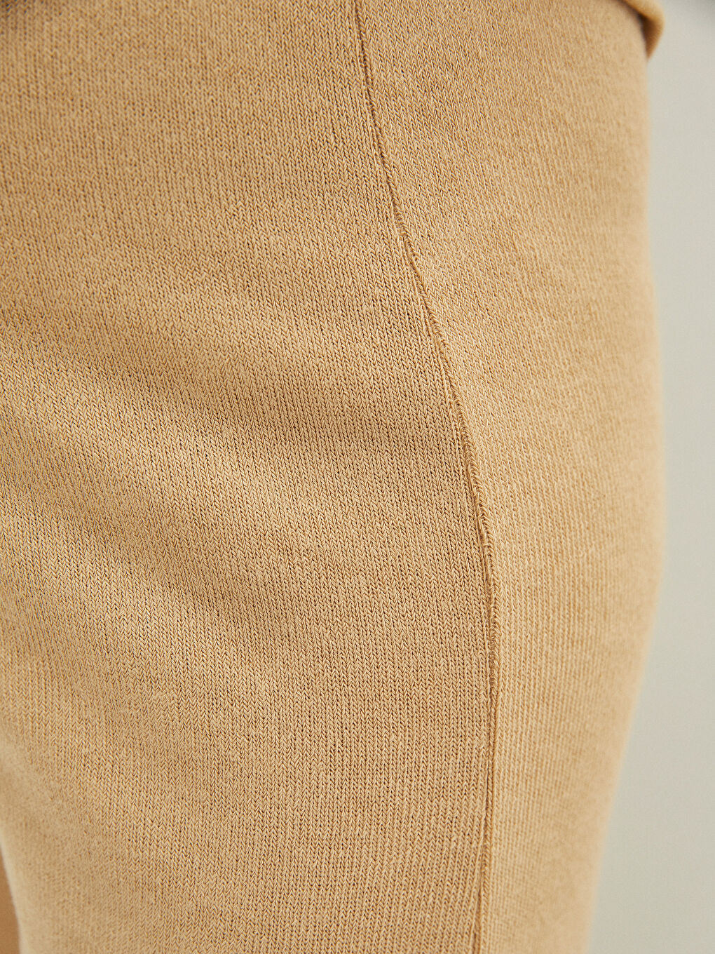 Elastic Waist Standard Fit Plain Maternity Sweatpants-4