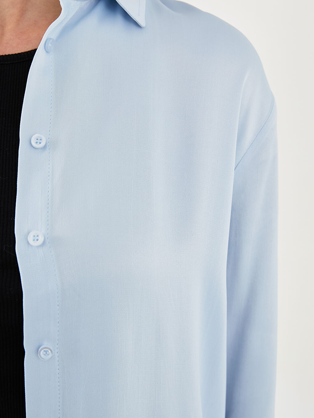 Mavi Önden Düğme Kapamalı Düz Uzun Kollu Viskon Kadın Gömlek-2