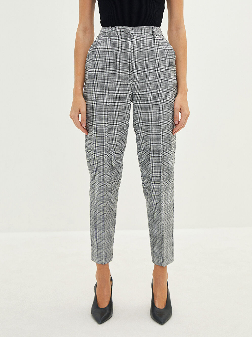 LCWAIKIKI Basic Elastische Damen Karohose mit Taschen -W1I835Z8-LMK