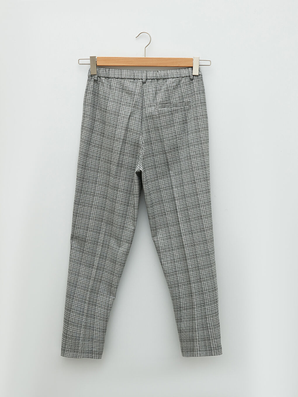 LCWAIKIKI Basic Elastische Damen Karohose mit Taschen -W1I835Z8-LMK