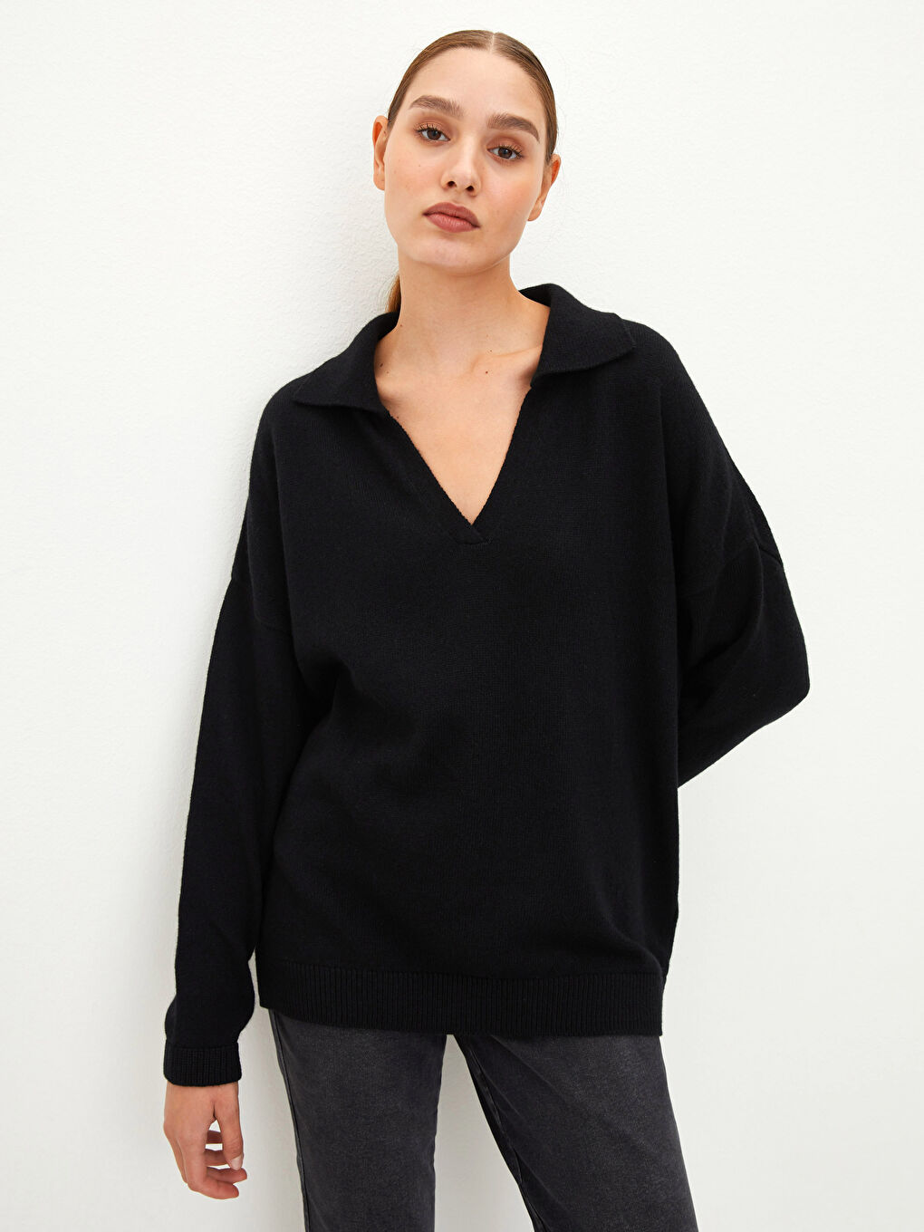 Siyah Polo Yaka Düz Uzun Kollu Kadın Yünlü Kaşmir Kazak