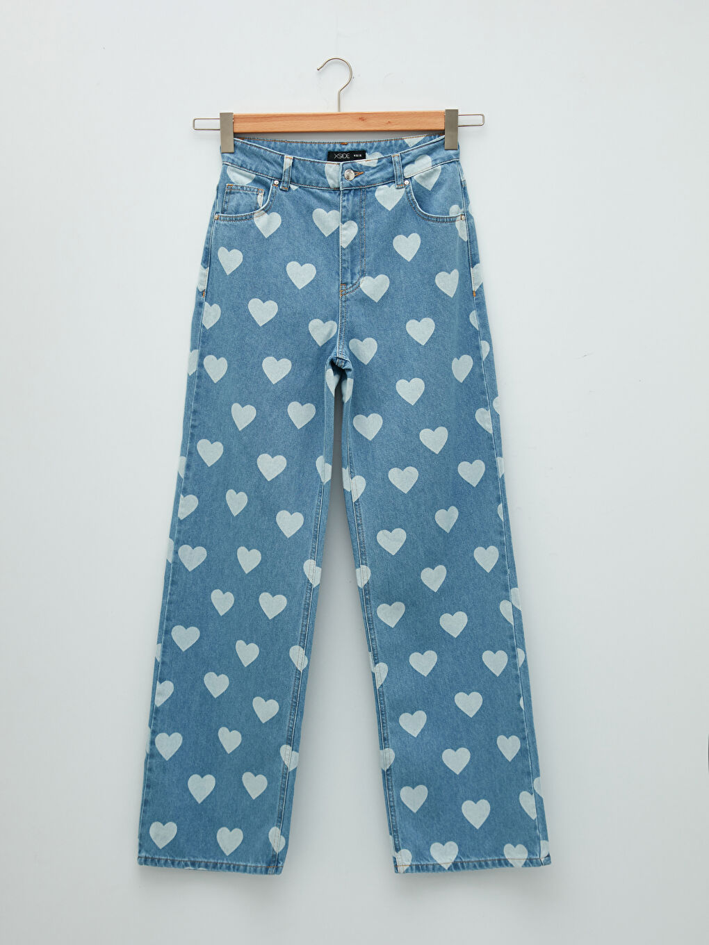 Standard Fit Heart Patterned Pockets Women's Jeans-4