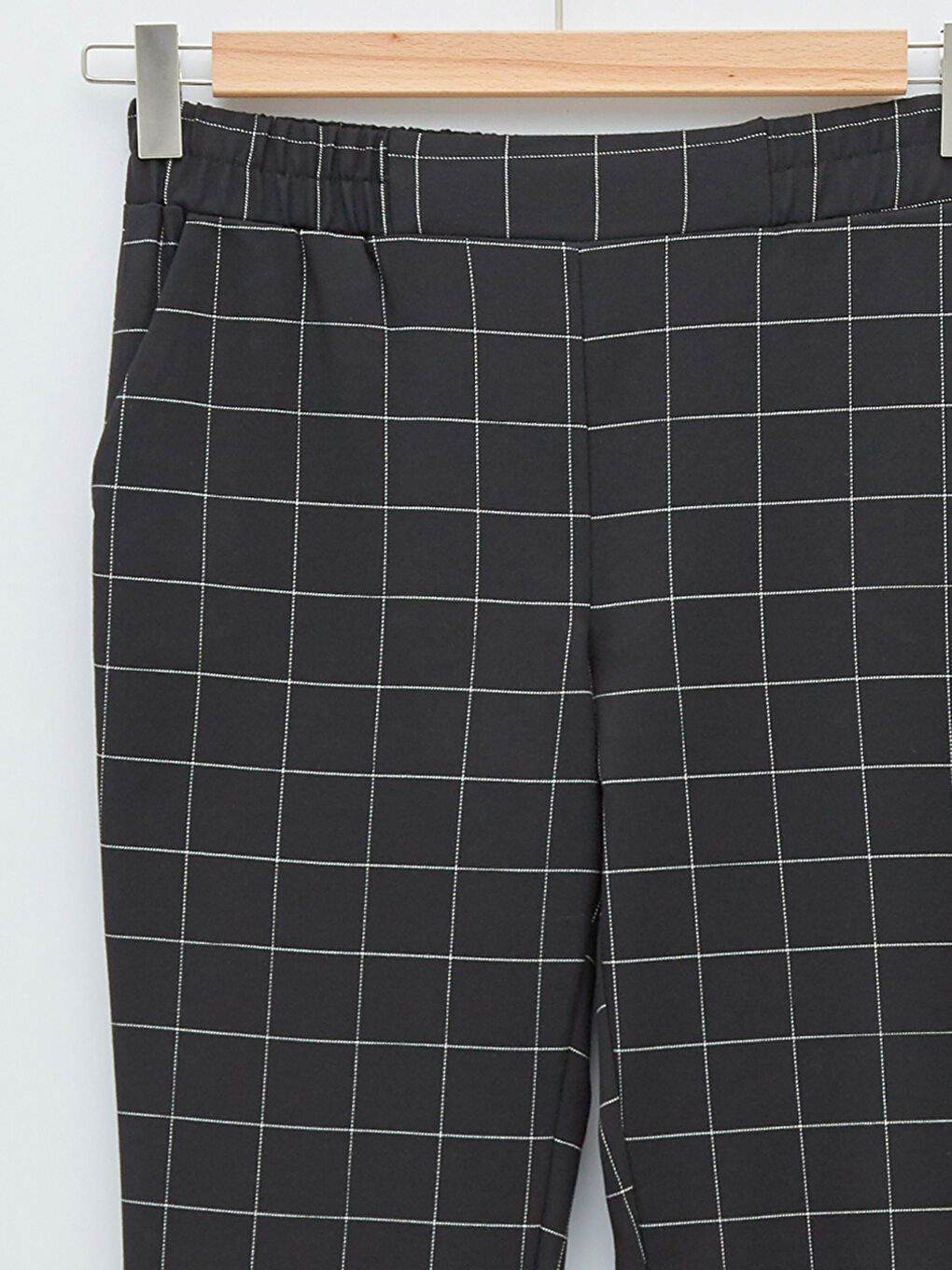 LC Waikiki Elastic Waist Comfortable Fit Checkered Pocket Detailed Women's Trousers -W1I911Z8-LKX
