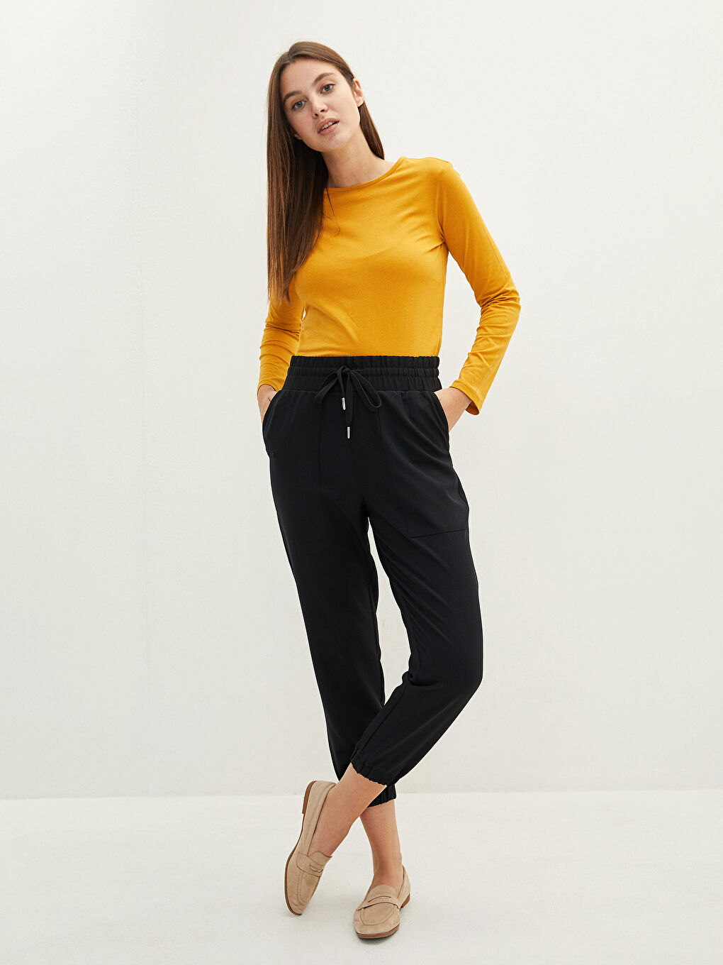 Elastic Waist Regular Pocket Detailed Women's Jogger Trousers-2